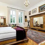 Efektowny I Przestronny W Centrum Krakowa Blisko Rynku I Parku By Renters Apartment